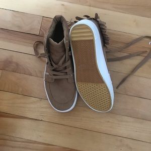 Size 2 Old Navy hightop sneakers